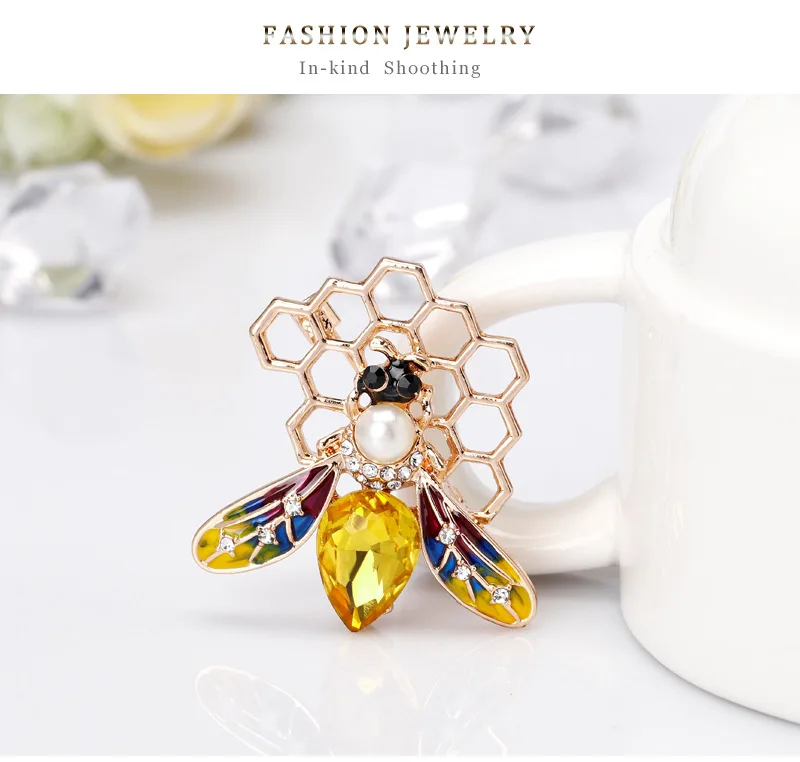 
New fashion statement enamel designer bee hive honeycomb wild lady insect rhinestone brooch pin for college research women gift 