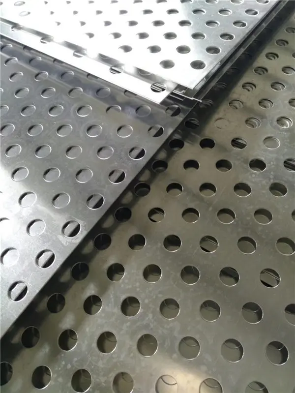 customized punched 1.2mm hole diameter stainless steel  304 sheet perforated SS plate 316L