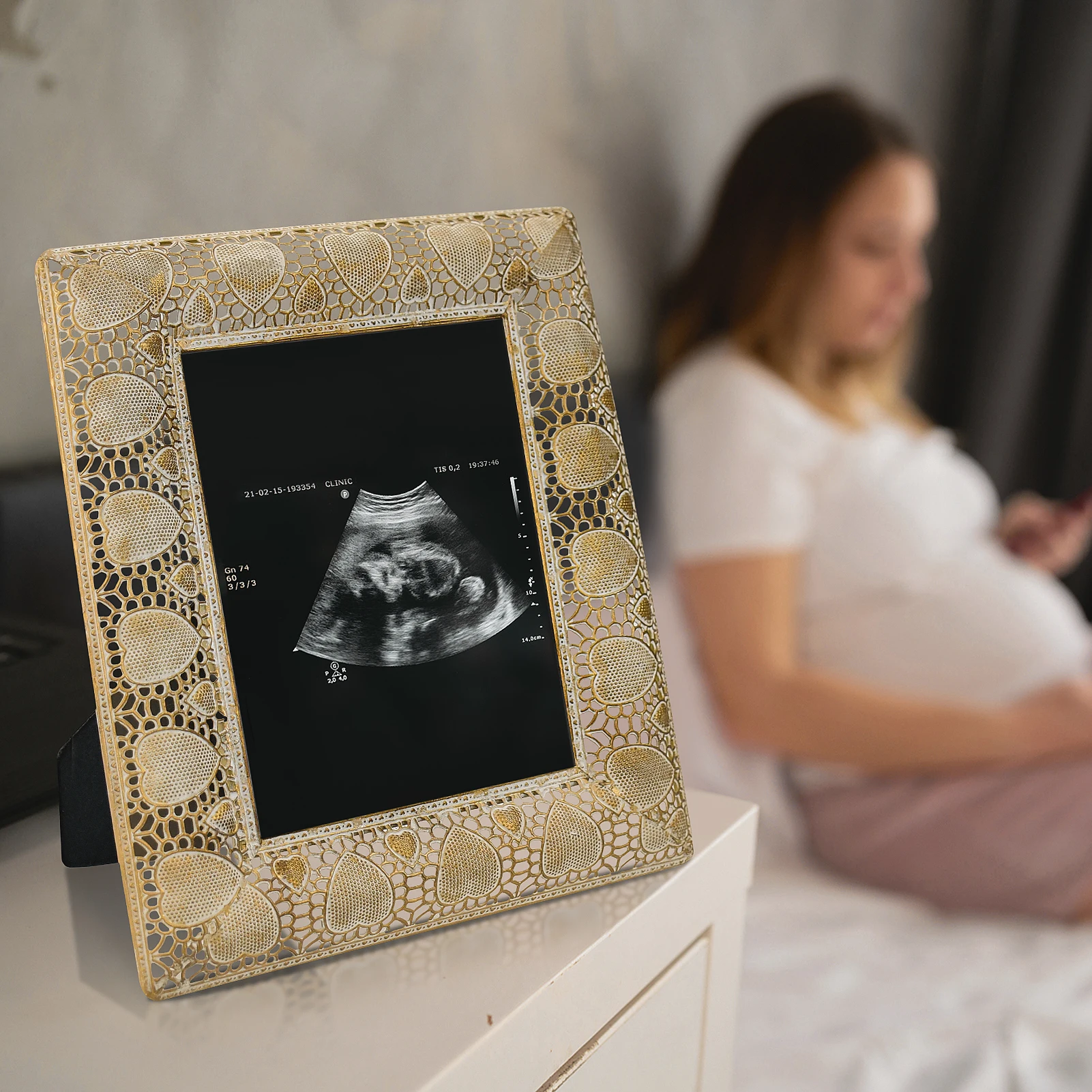 Металлическая фоторамка для рабочего стола