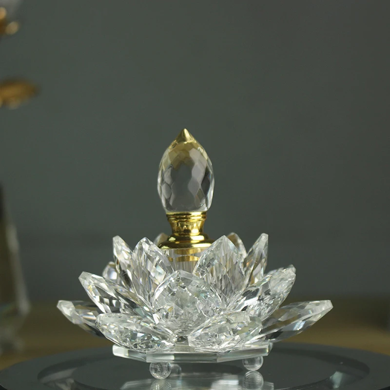 Красивая многоразовая бутылка для парфюма в форме цветка лотоса