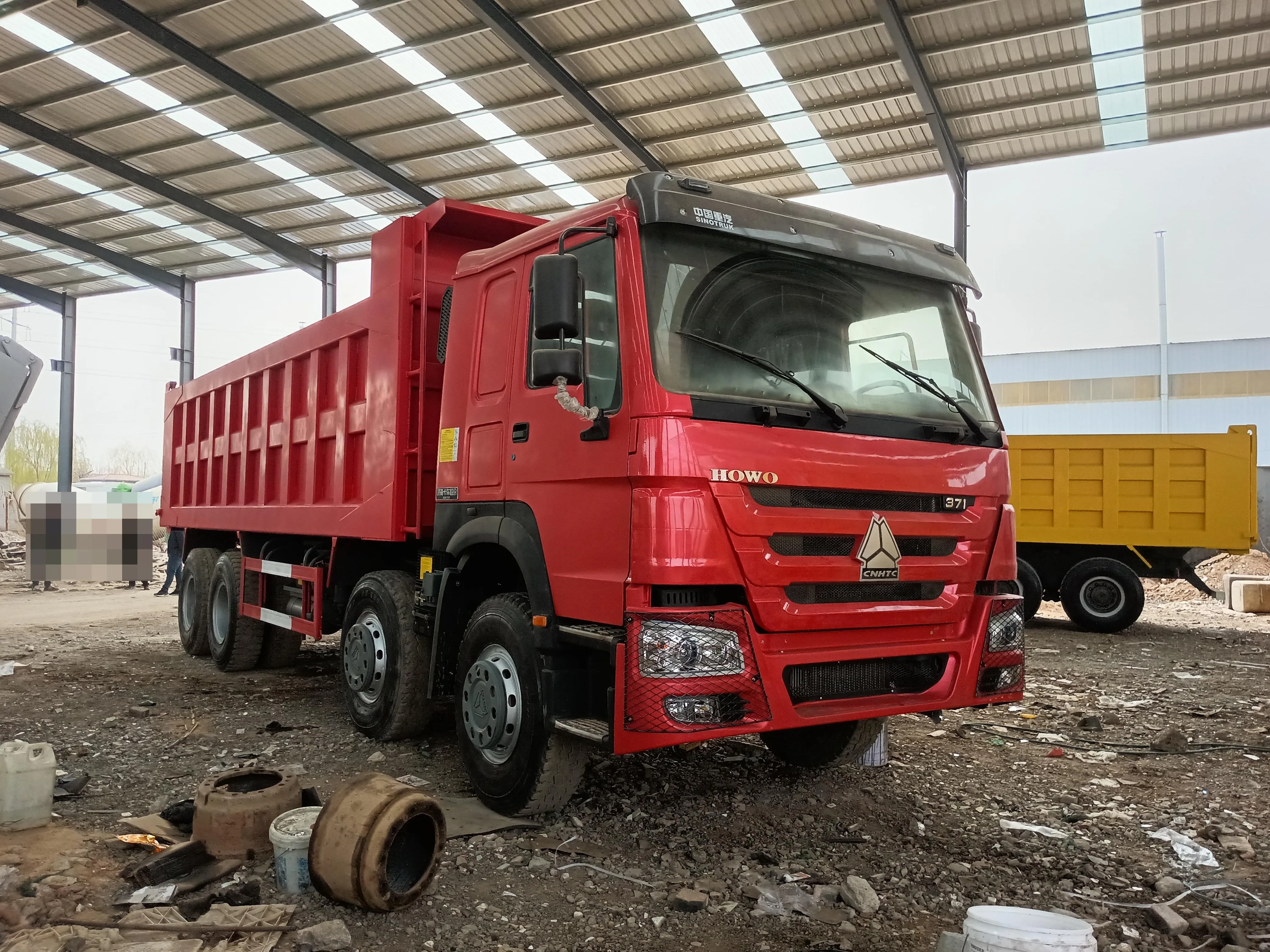 Sinotruk Howo 8x4 50t Dump Truck Left Hand Drive Used Construction Equipment 50ton 70ton Dump Trucks Tipper