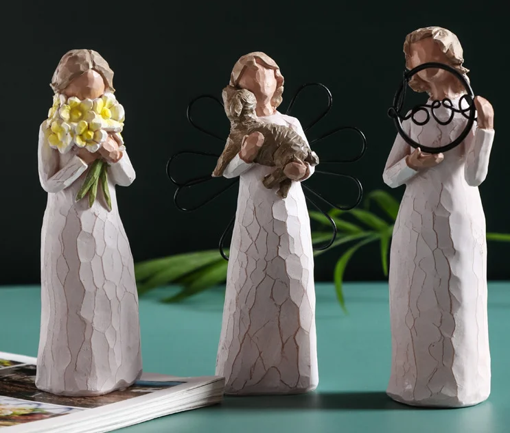 Sell well new type resin decorations for home with arts and crafts of angle hug dog ornaments