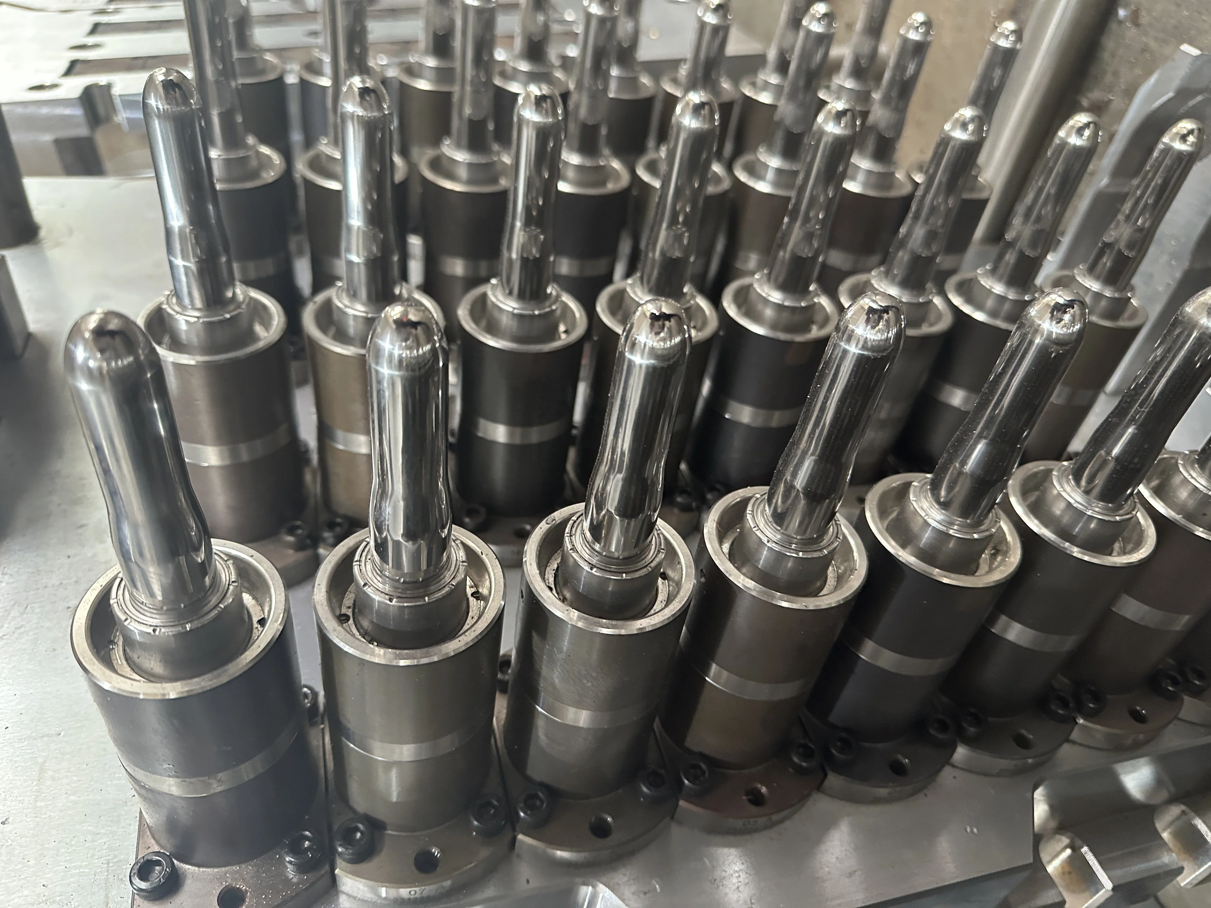 28mm pco1810 preform mold mould preform 24 cavity 28g pet bottle preform mold taizhou