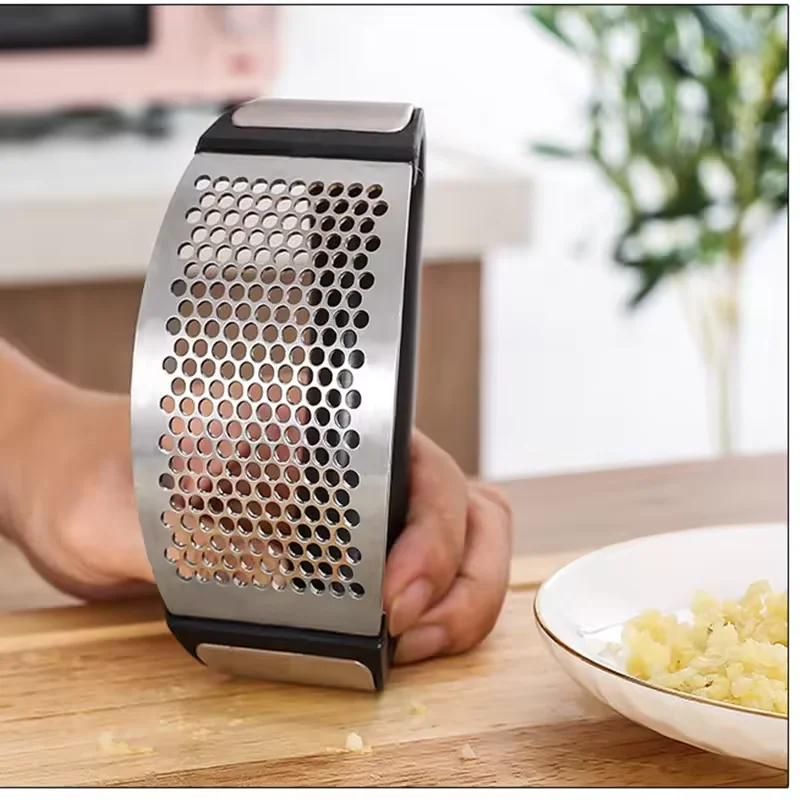 3 in 1 Professional kitchen gadgets plastic stainless steel rocker Mincer Crusher garlic too press Chopper and roller
