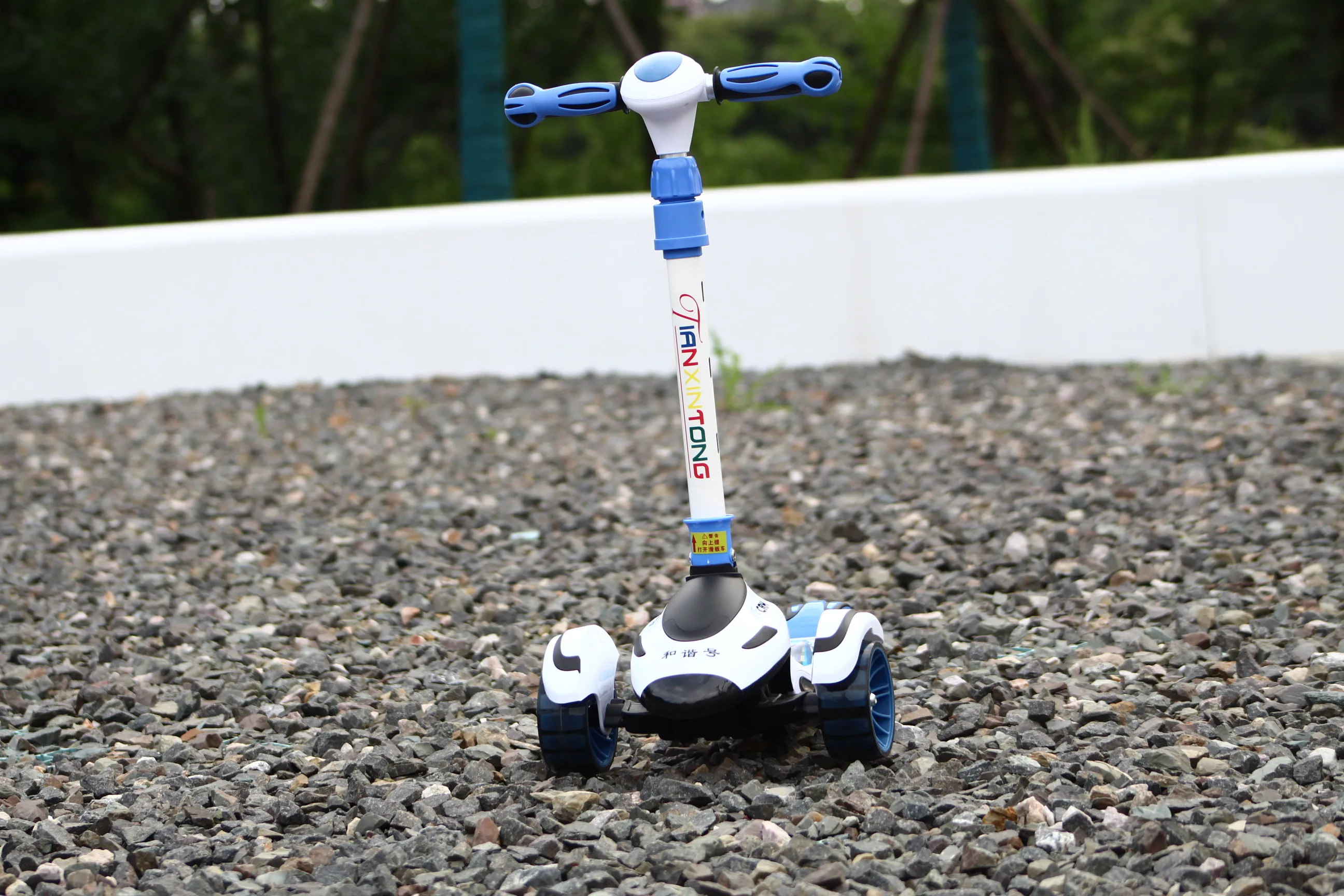 Kid scooter three wheel kick scooters for toddler kids age 3-8 wide deck durable kid scooter