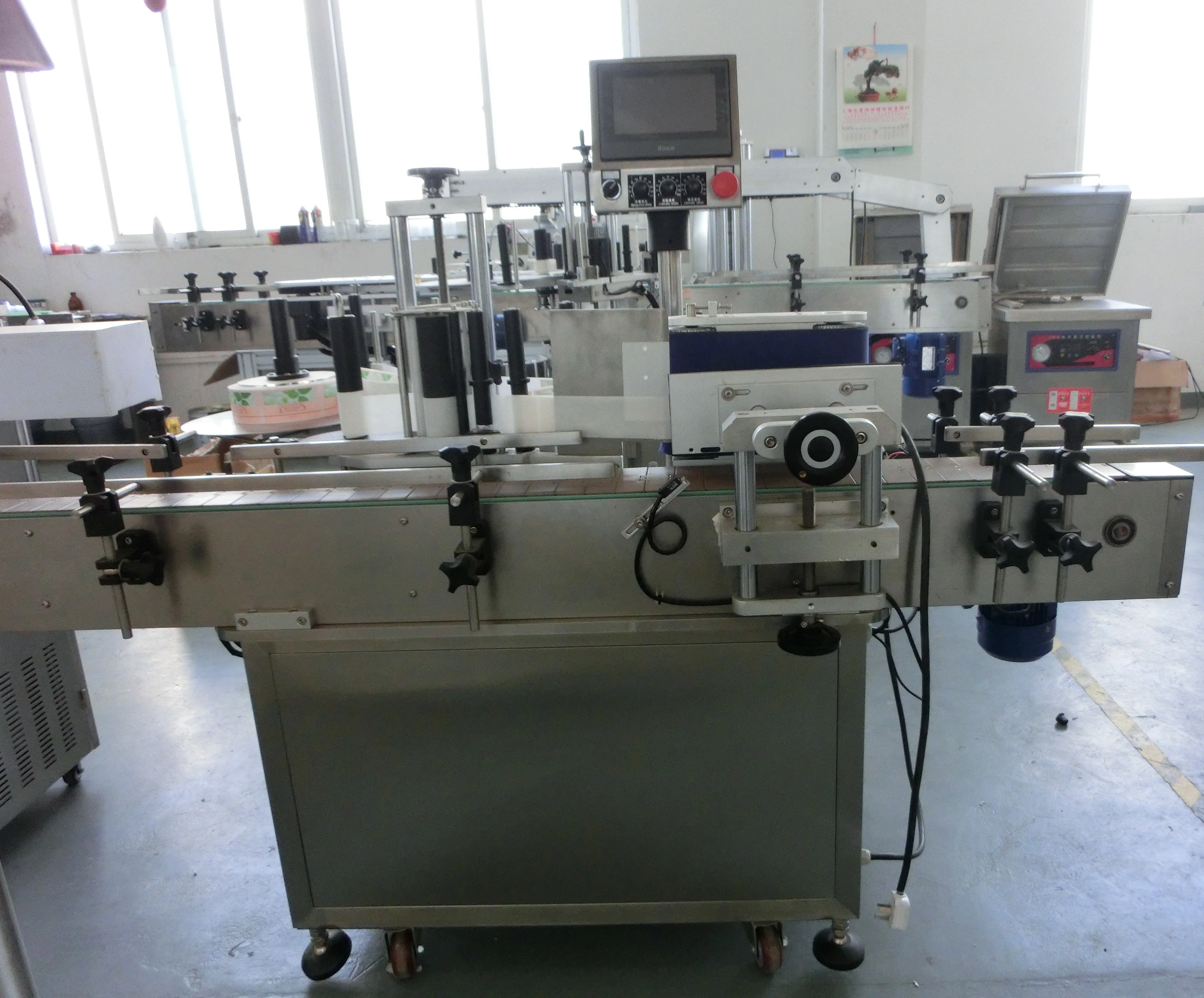 
YIMU YM-510 Factory Tin Can Labeling machine,Tinned Tuna, Canned Corn Labeling Machine 