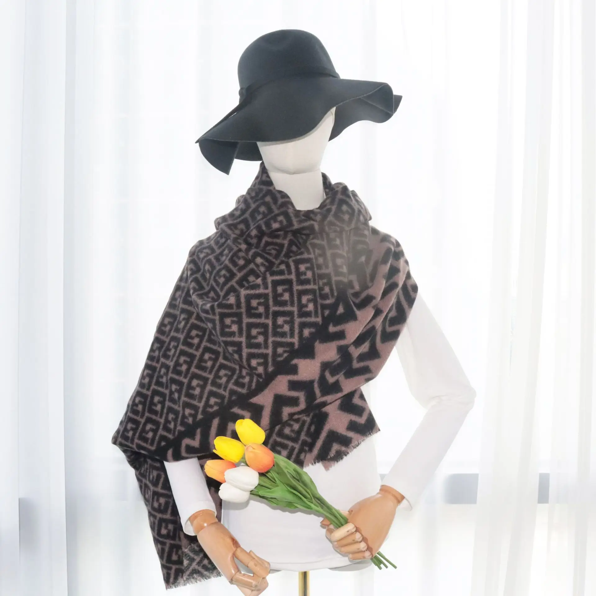 2021autumn and winter new imitation cashmere letter double C warm printing khaki tassel shawl scarf women cross-border wholesale