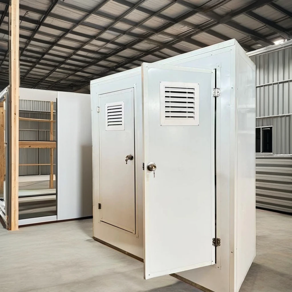 Customizable Portable Toilets Modern Steel Apartment Container Houses Multi-Scene Use Sustainable Sandwich Panel Asian Park
