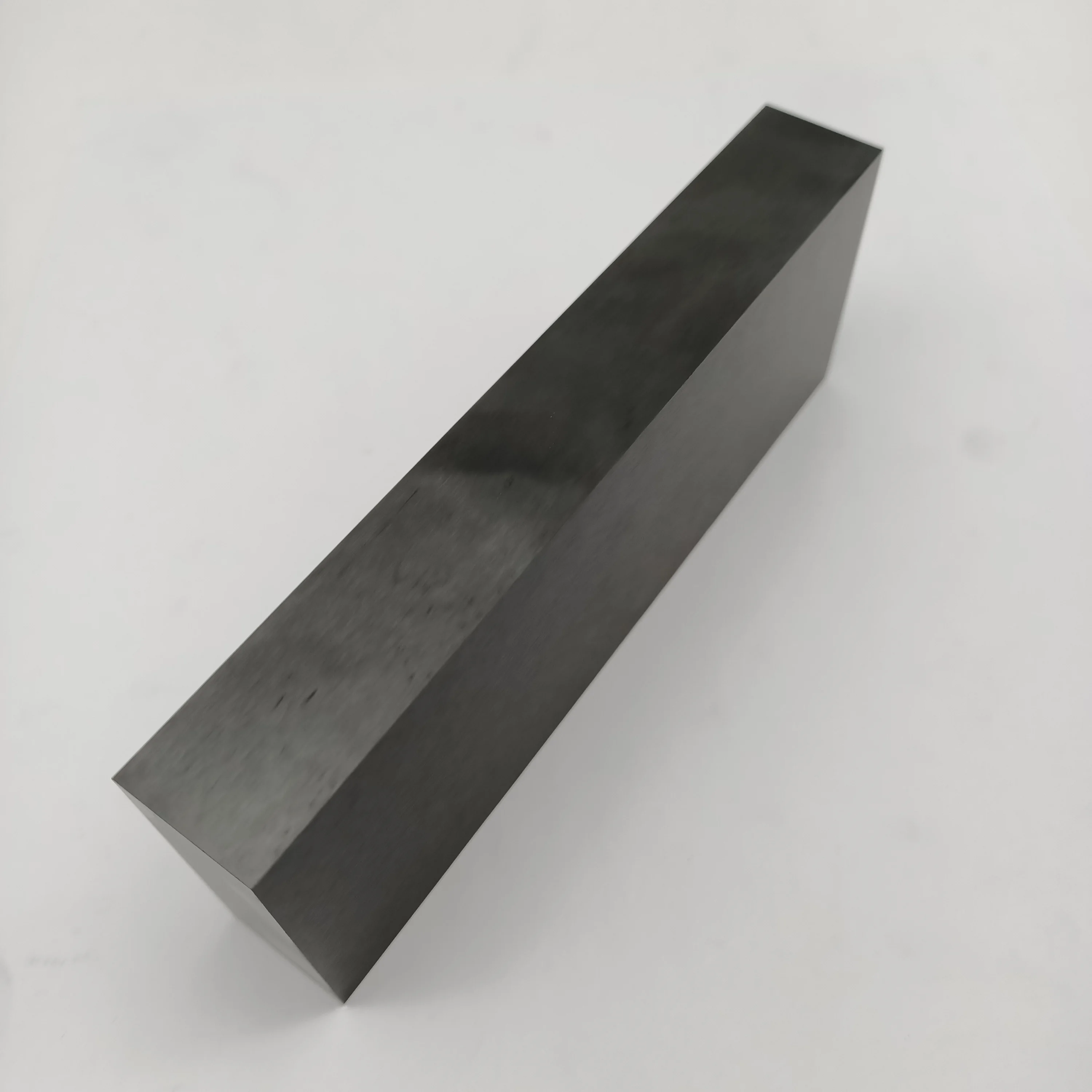 Refractory materials si3n4 silicon nitride bonded silicon carbide brick