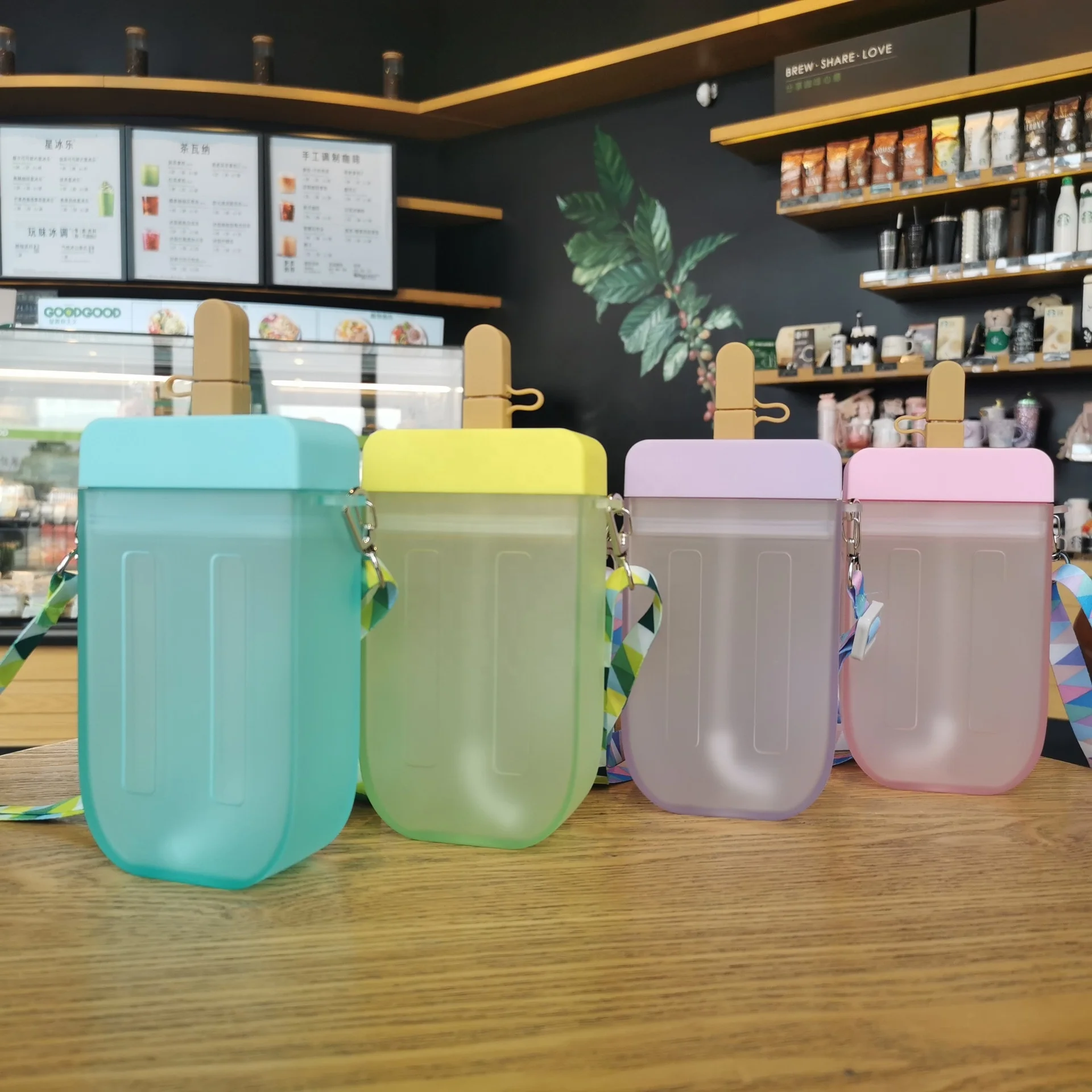 
New Stylish 300ml PP Cute Ice Cream Stick Travel Kids Shoulder Straps Summer Plastic Water Cups 