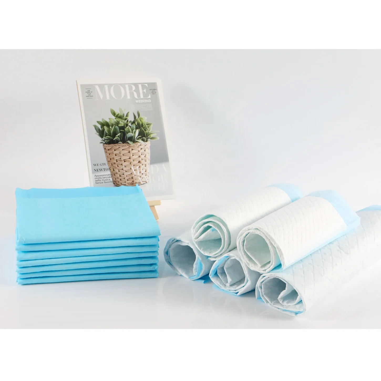 Wholesale fluff pulp nonwoven surface Urine Leakage Pee Pads disposable adult underpad nursing bed pads for the Elderly