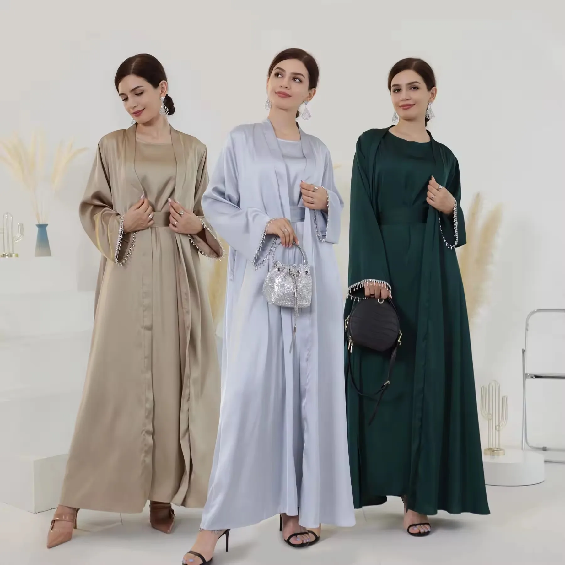 2024 Eid Dubai Turkish Islamic Elegant Modest Custom Women Muslim Dress Abaya Crystal Tassel Satin Silk Open Kaftan Abaya