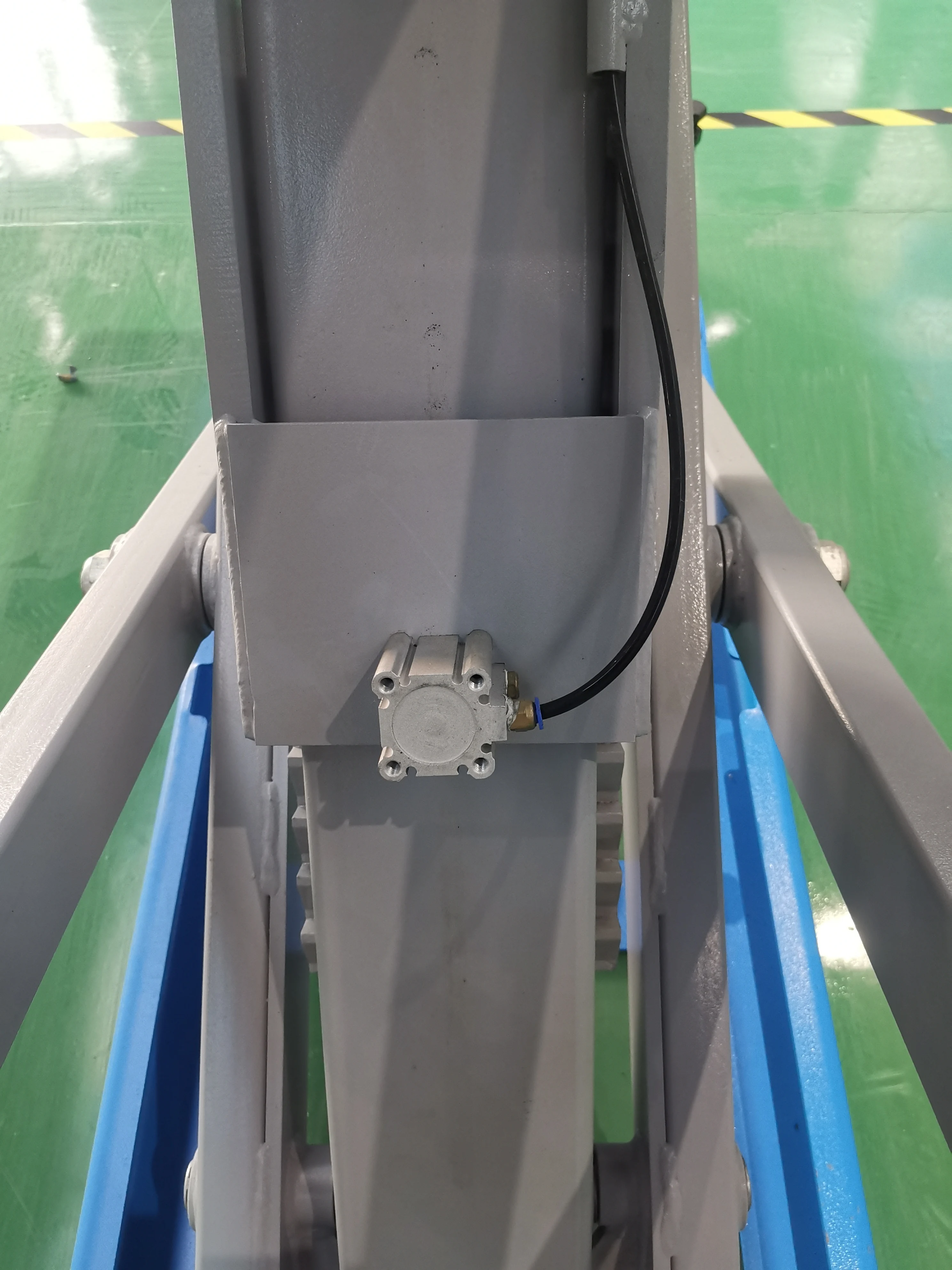 economic grade cheap car maintenance 3500kgs capacity full rise scissor lift