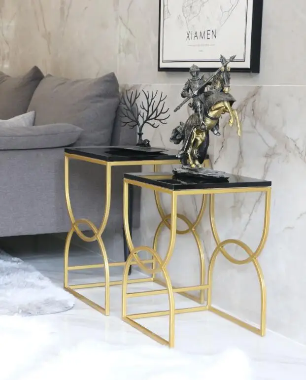 Set of 2 wood Becket Nesting coffee table