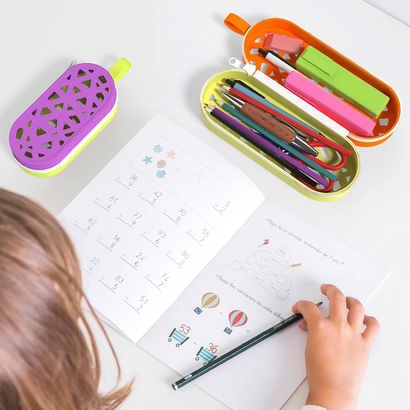 Custom Creative Hole Silicone Pencil Case Candy Pencil Case Student Portable Double Zipper Pencil Case