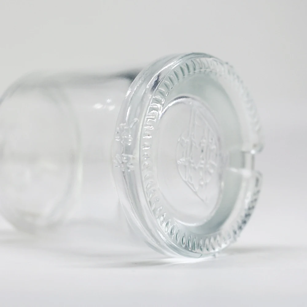Wholesale 750ml empty clear color glass wine bottles with wood cork round whiskey vodka brandy spirits glass bottles