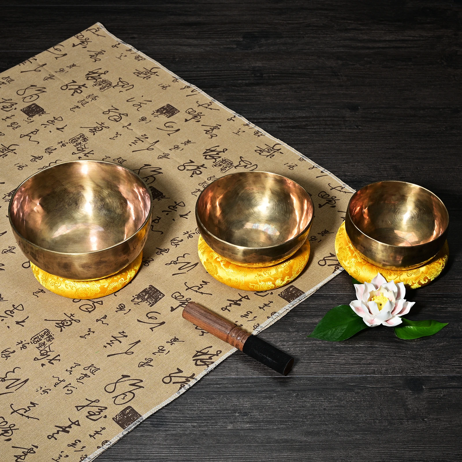 SUCCESS Antique Handmade Tibetan Singing Bowl Brass with Cushion Wholesaler Bol Tibtain Resonant Singing Bowl for Buddhism