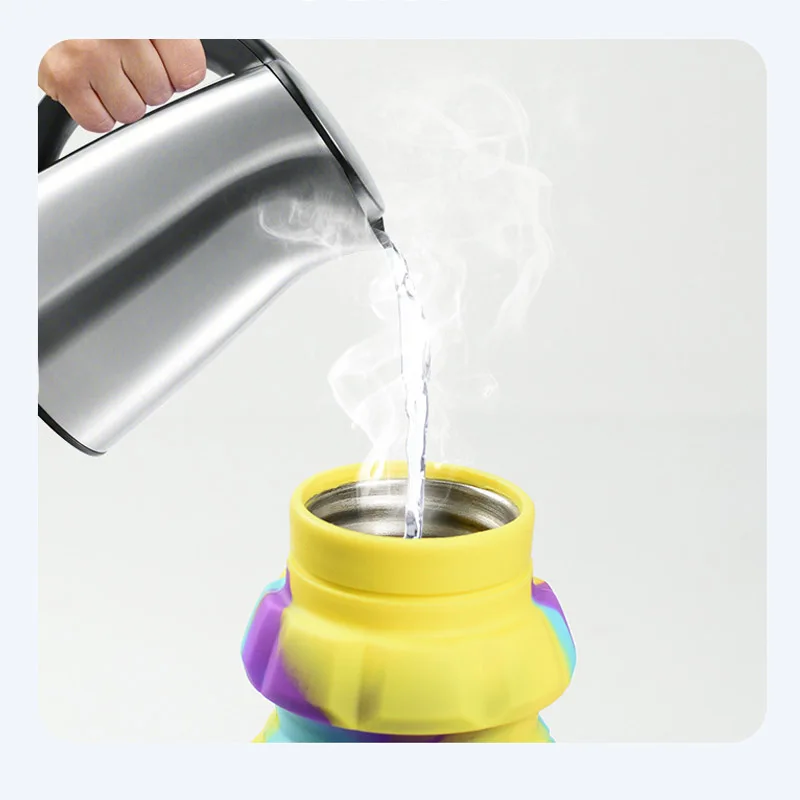 Пластиковая силиконовая бутылка для воды