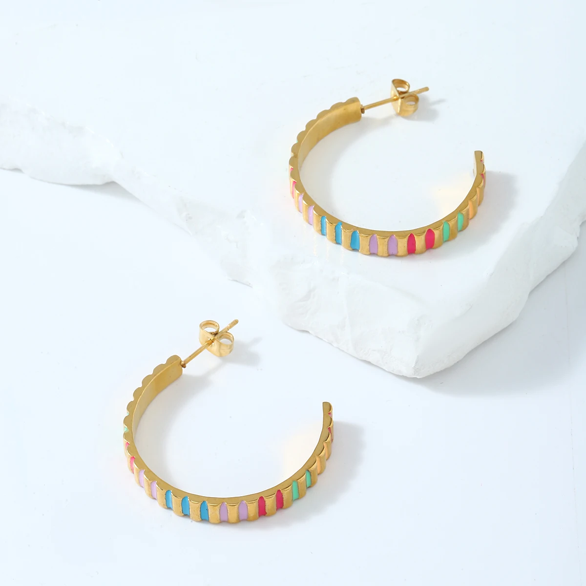 Ruigang Custom Stainless Steel Waterproof Hypoallergenic Earring Hypoallergenic Earring Gear C Shaped Colorful Enamel Earrings
