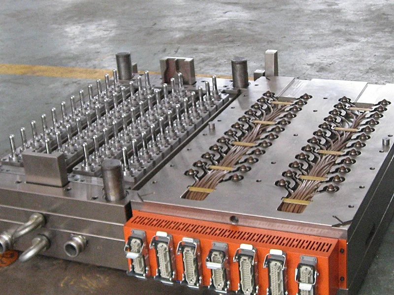 New design  Multi-Cavity 8 12 16 24 48 cavities Pet Bottle Preform Mold Preform Mould