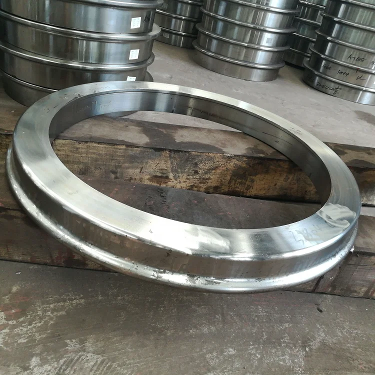 Resilient railway wheels and tyres for light rail vehicles and street car