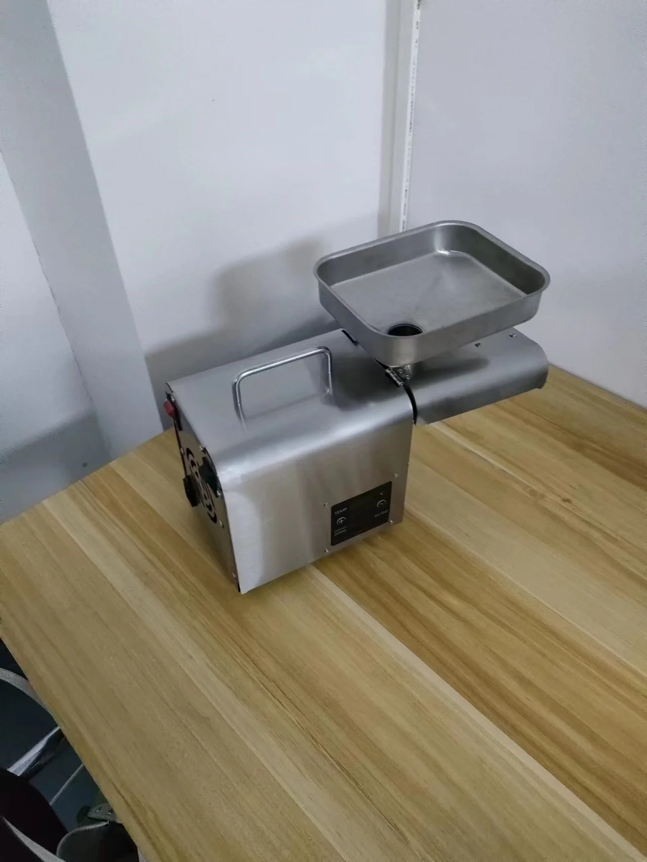 Horus High Efficiency Automatic Electric oil press machine for household