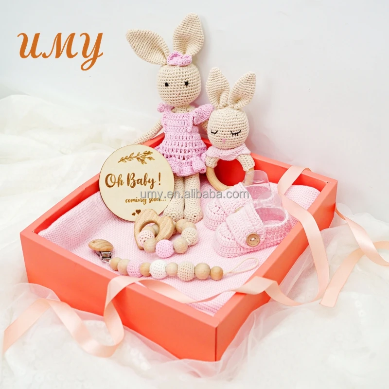 Wholesale newborn baby sets gift box set souvenir gift Babies wooden baby teether rattle toys