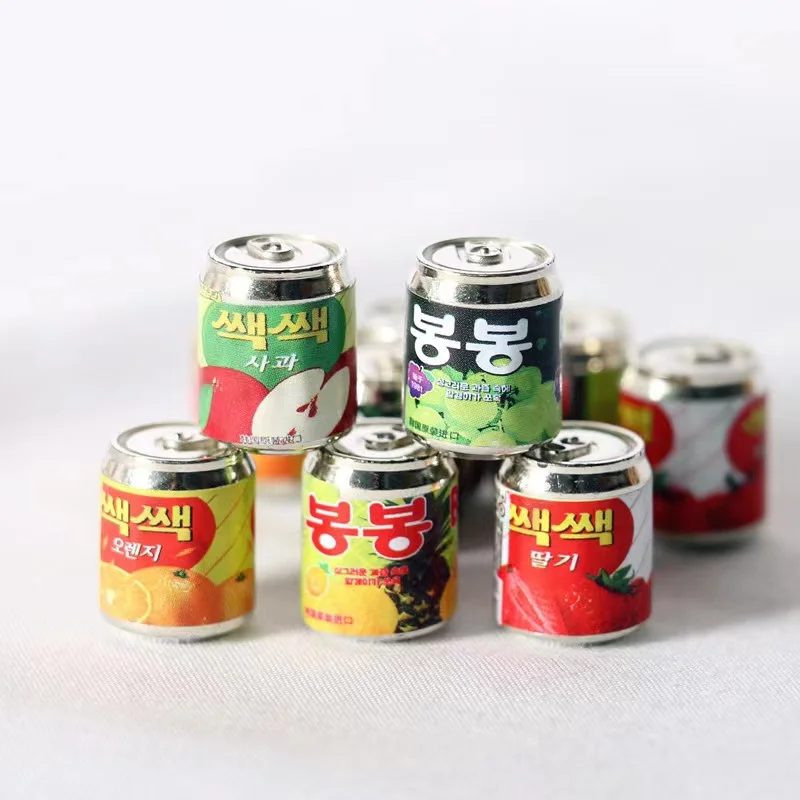 Hot sale resin crafts accessories kitchen refrigerator doll house mini drink bottle miniature food play model
