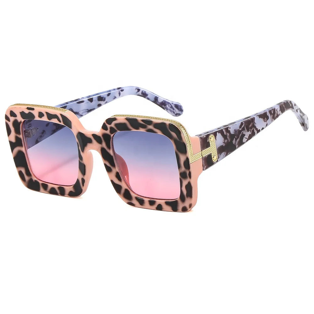 Newest Fashion Oversized Frame Sunglasses For Women Ladies Animal Print Plastic Vintage Big Square Glasses 404