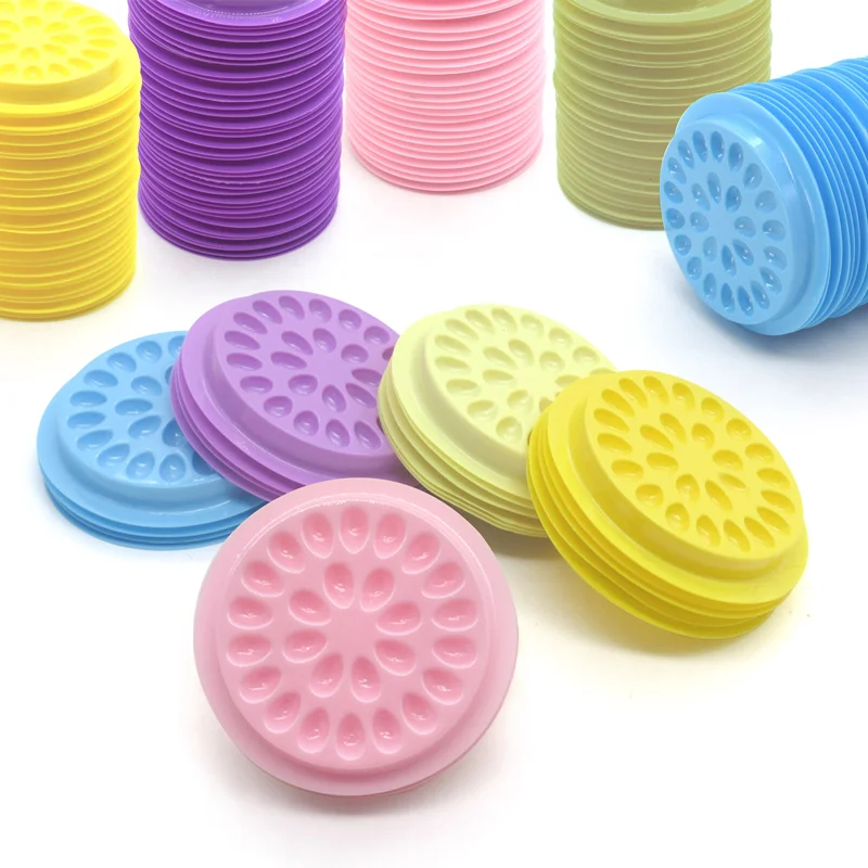 Wholesale price Quewel False Eyelashes Glue Gasket Wholesale Lashes Glue Holder Tools Eyelash Extension Supplies Pallet Plastic