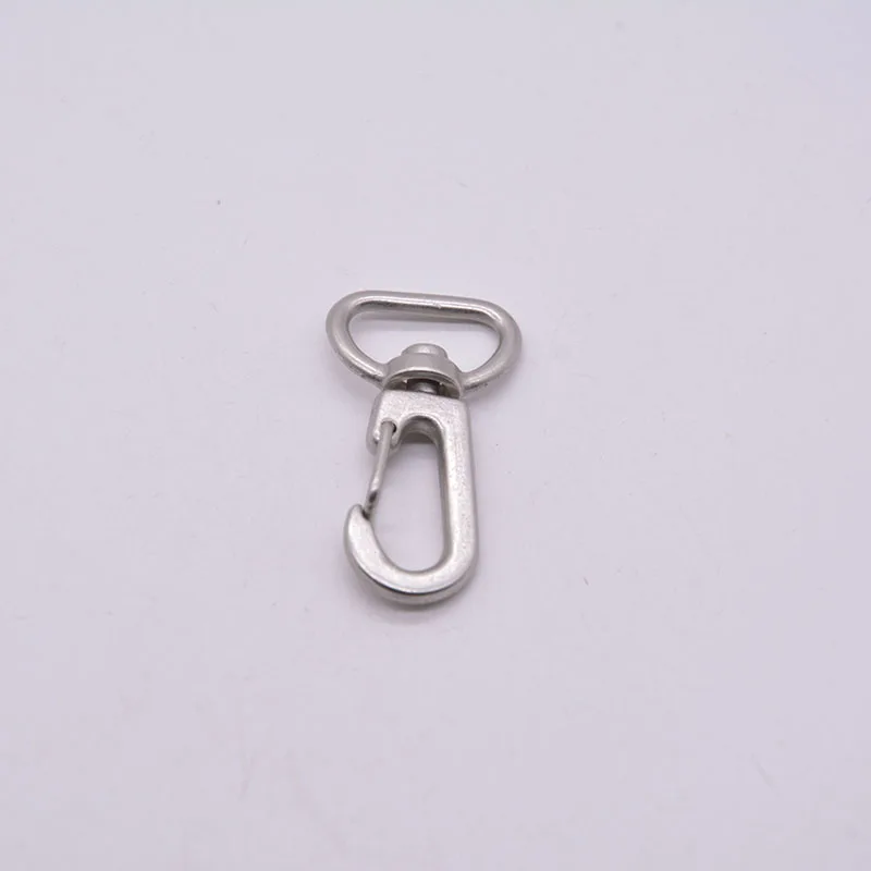 Factory direct production of hook and loop fasteners on metal hook and loop handbags dog hook