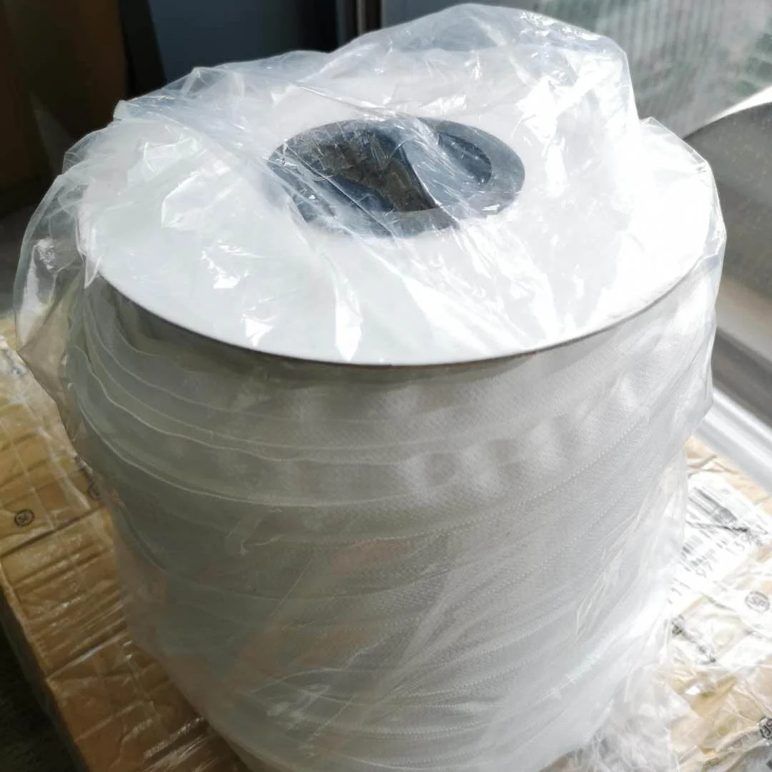 Big nylon zipper manufactory directly price  continous nylon zipper  nylon long chain zipper  roll