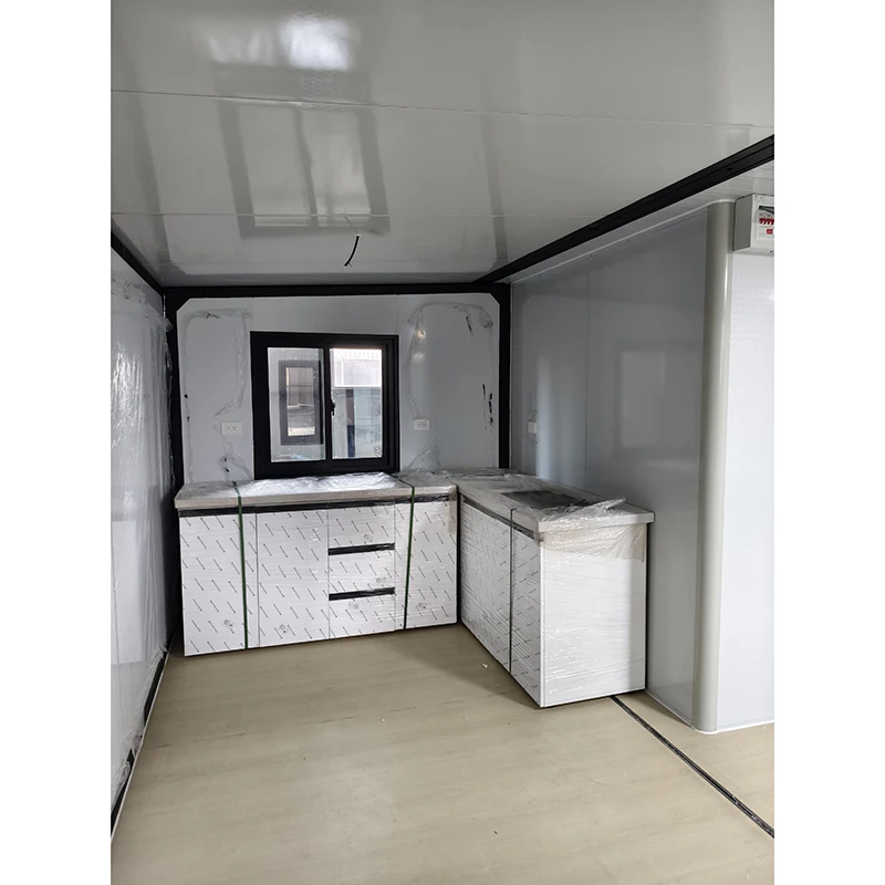 Luxury Prefabricated Villa Portable Light Steel Living Kits Expandable Mobile Tiny House Container House With Kitchen