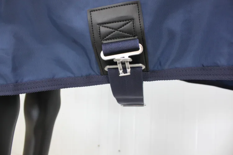 Водонепроницаемый дышащий нейлоновый лист с закрытым передним водонепроницаемым 420D нейлоновым ковриком для лошадей