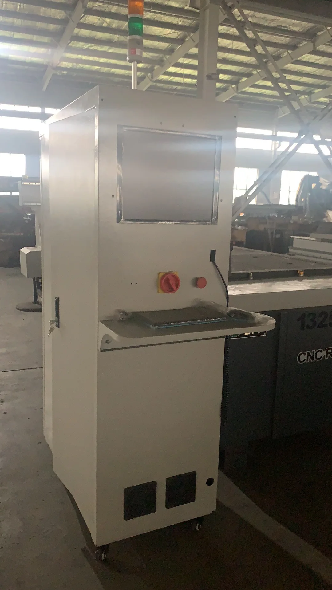 1325ZW Straight-line Tool Changer Automatic CNC Cutting Machine Woodworking Engraving Machine