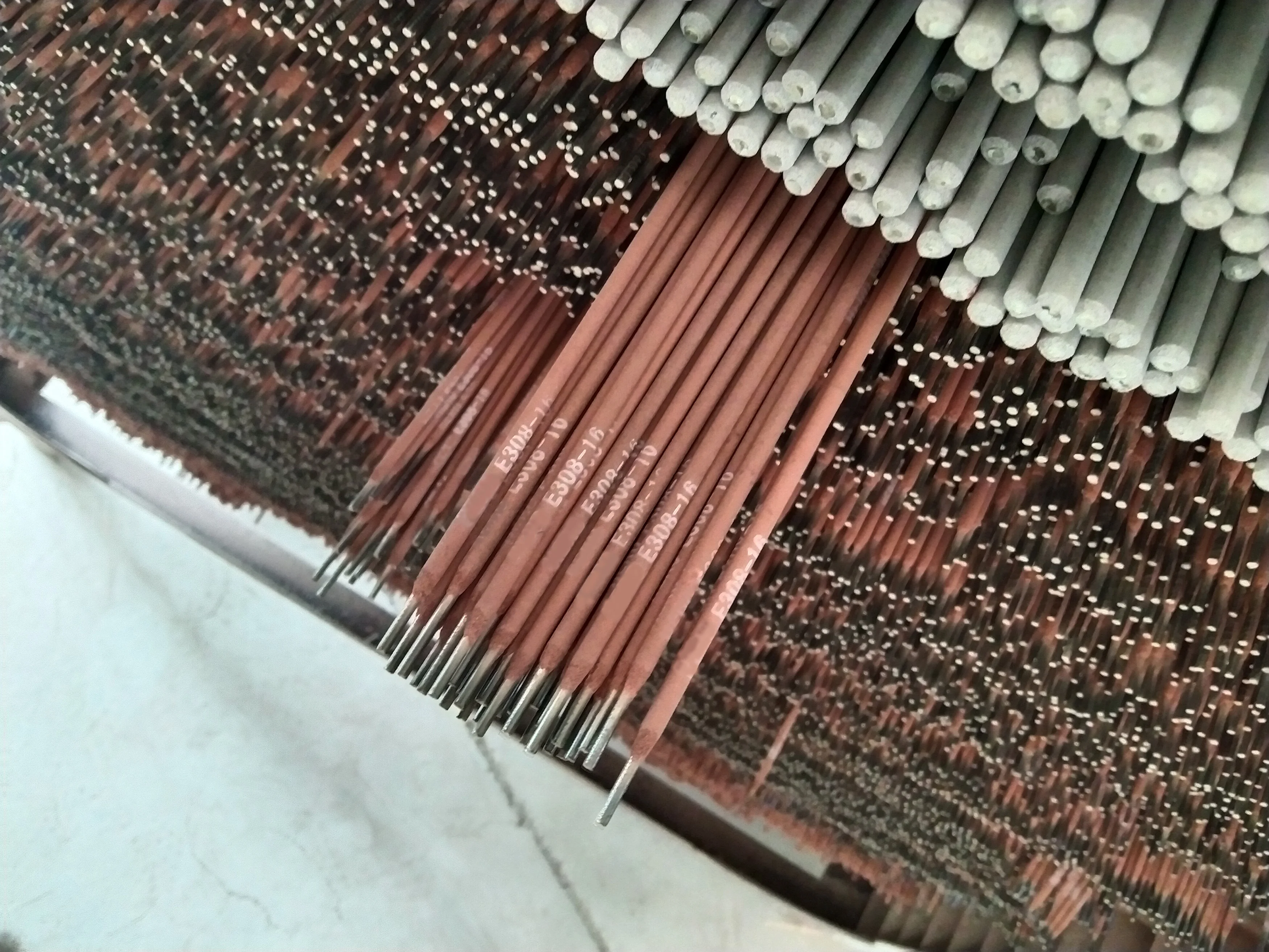 Factory Welding electrode E6013 7018 6010 6011 welding rod 2.5x300mm