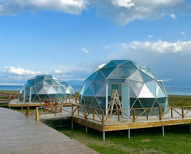 High Strength Wood Color Triangular Glass Dome Tent House for Luxury Camping Hotel