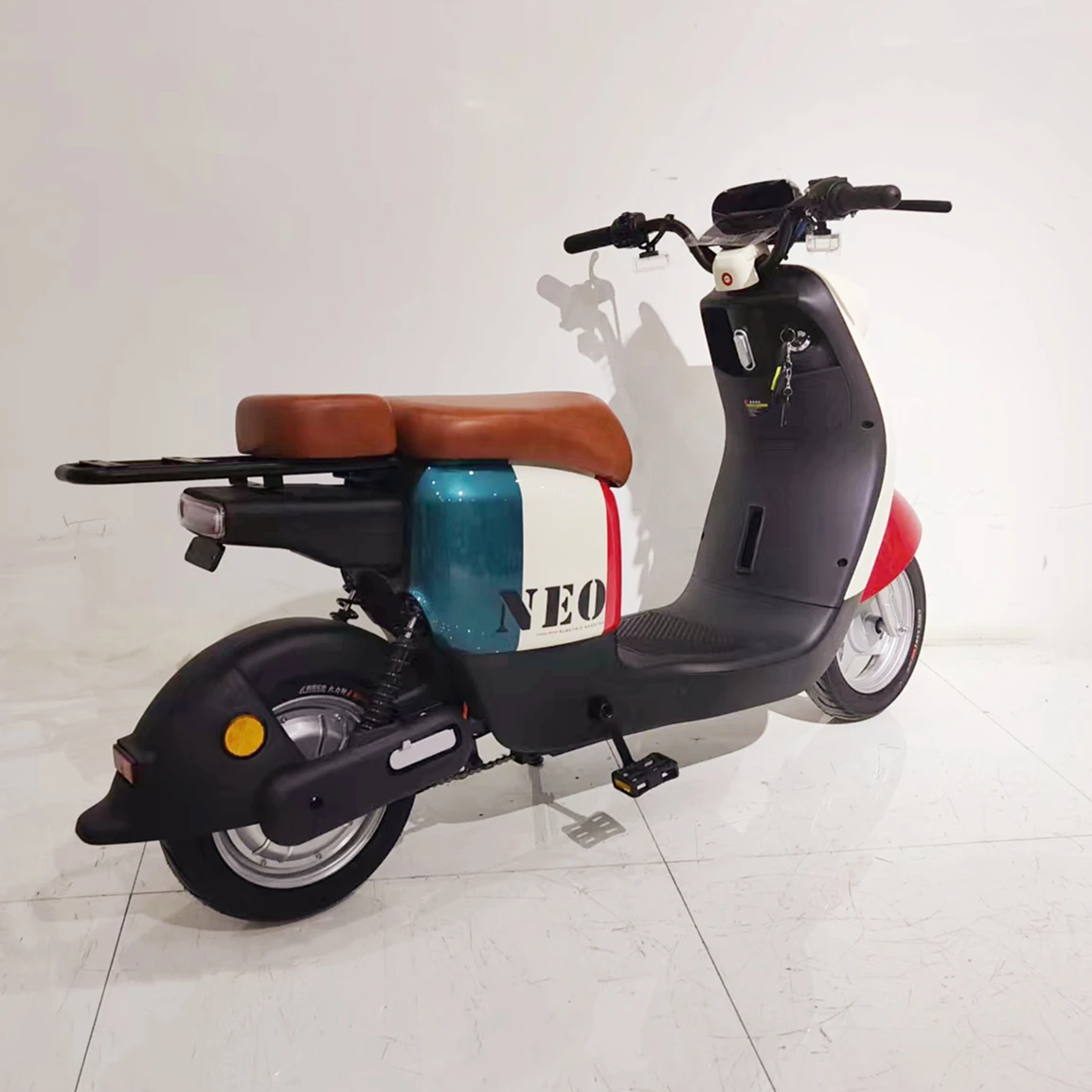 Classic model EEC 2 wheel Electric Bikes moped with pedals hot selling Electric Scooter other Motorcycles hot for sale