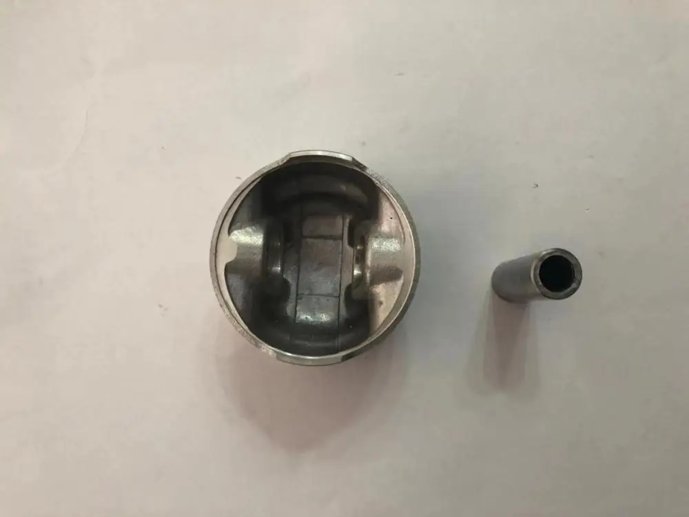 Motorcycle Engine Motorcycle Piston CD110 CD100 JH100 JH110