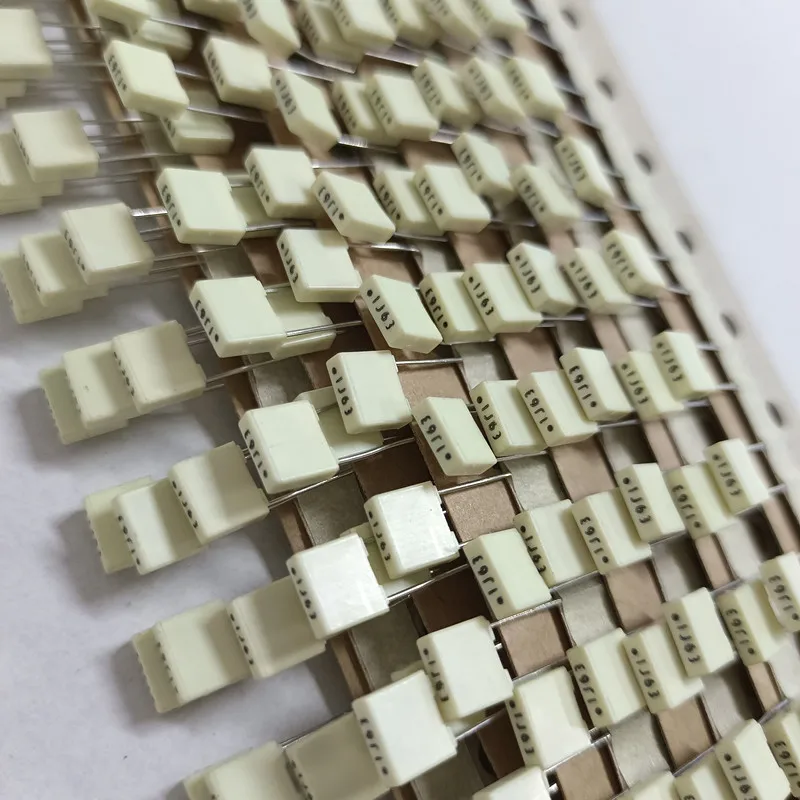 Factory direct sales capacitor R82DC3100DQ50J 63V 0.1UF capacitor