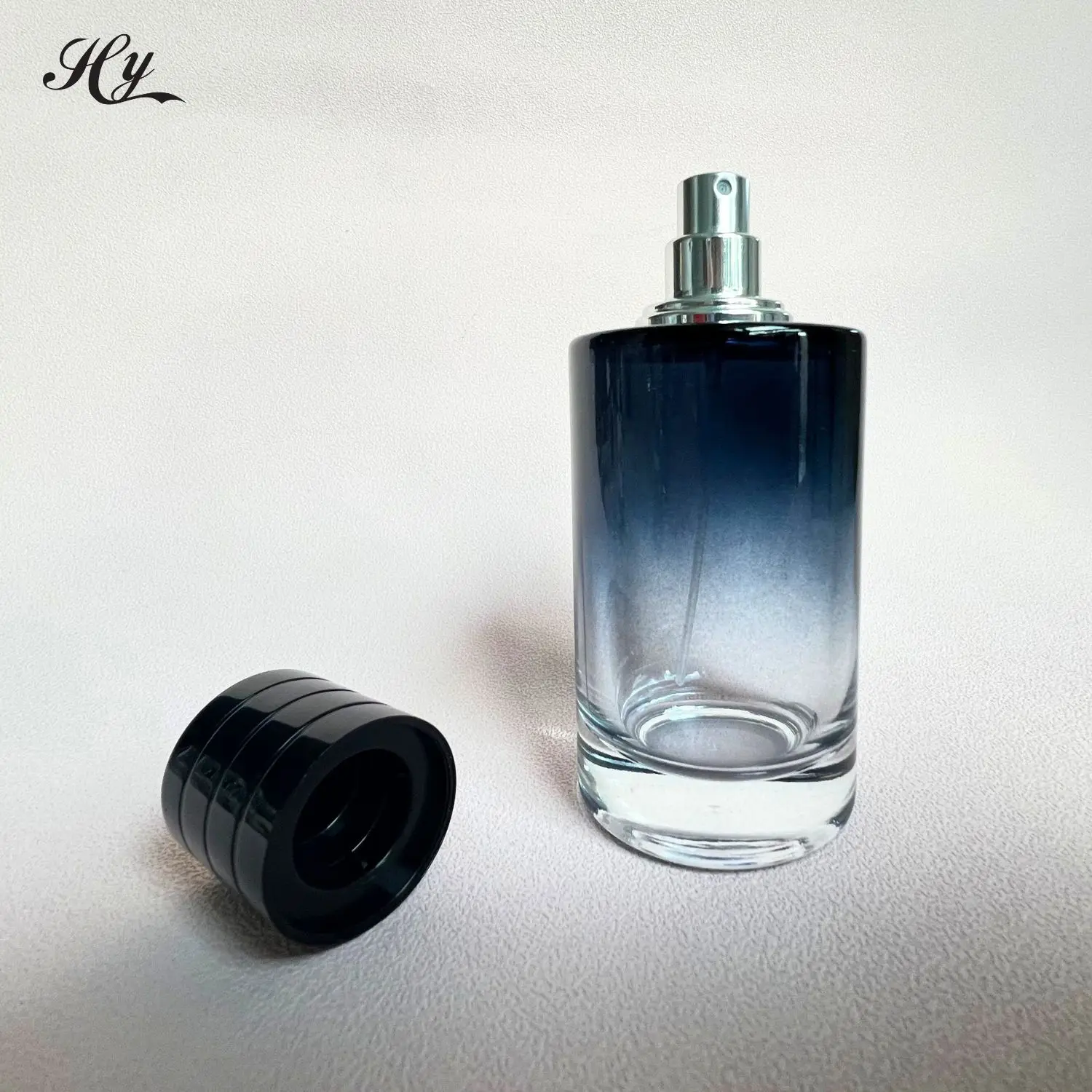 Hanya Clear Dark Blue Gradient Cylindrical Sprayer And Black Lids Empty Glass Bottle Transparent 50ml Perfume Bottle