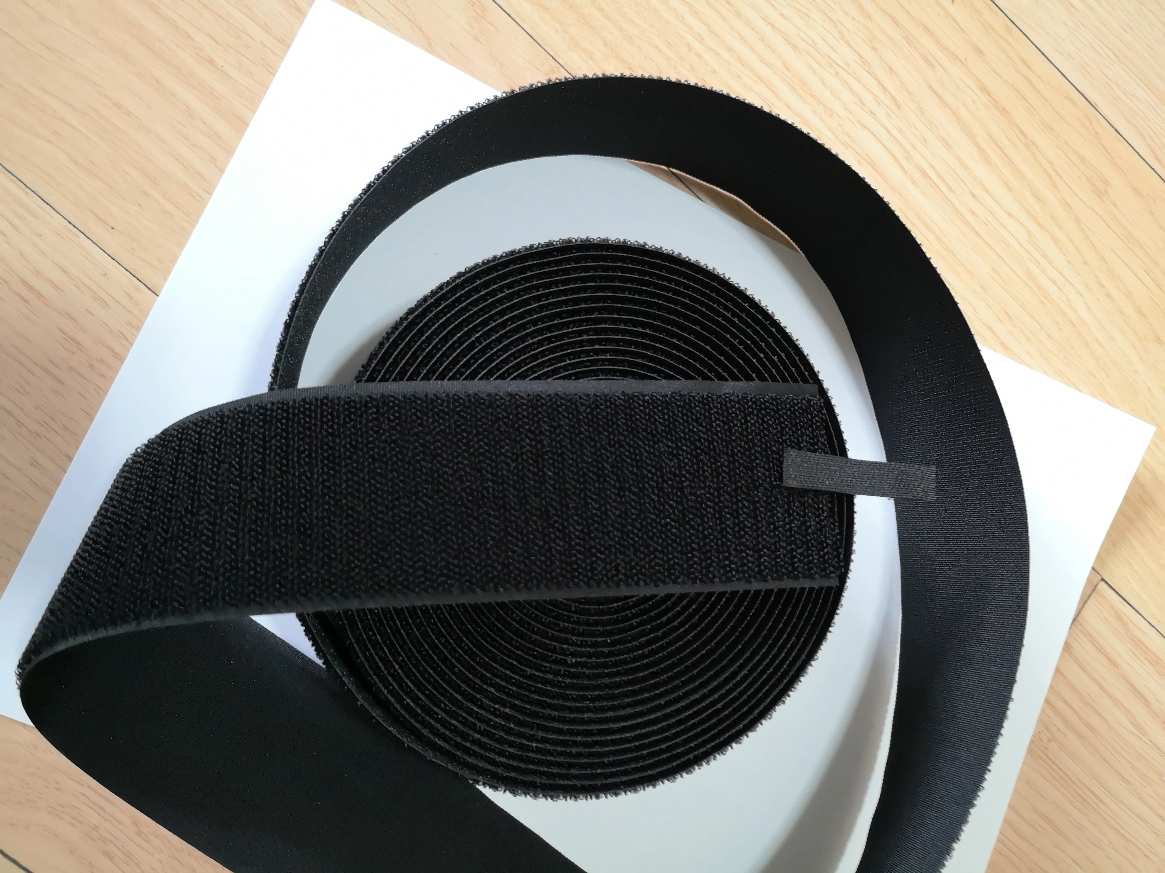 
16mm-100mm black and white unnapped unbrushed loop for camera bags and baby care equipment 