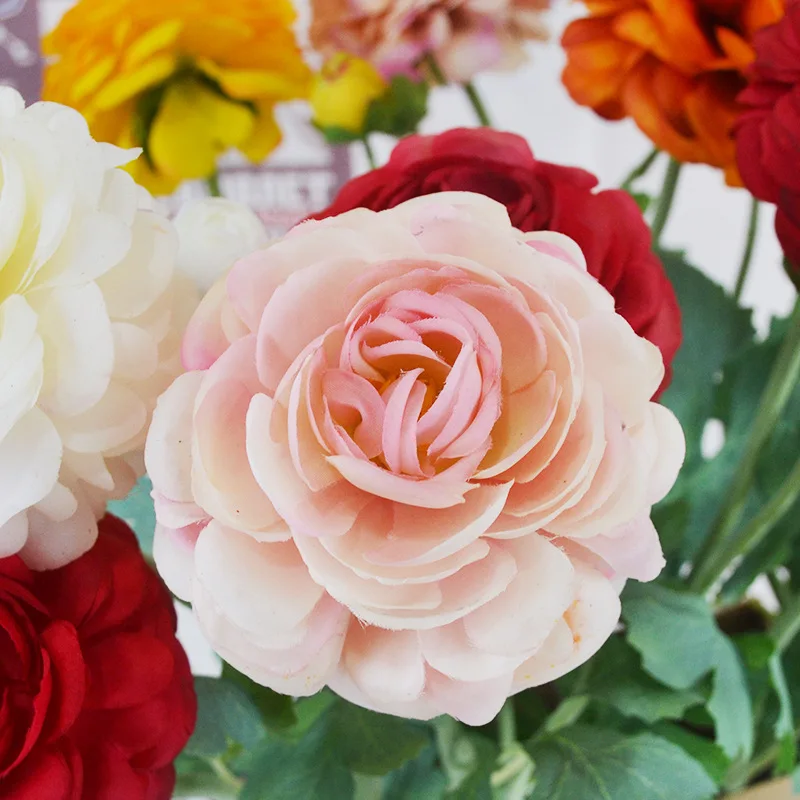 Hot Sale Faux Silk Camellia Plant Flower Artificial Ranunculus For Wedding Centerpiece Decoration