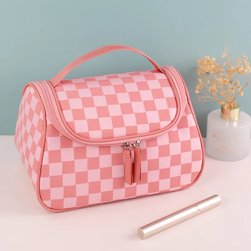OEM Ciffnoo NO.10656 pink checkered printed Large capacity makeup storage nylon cosmetic bag with logo
