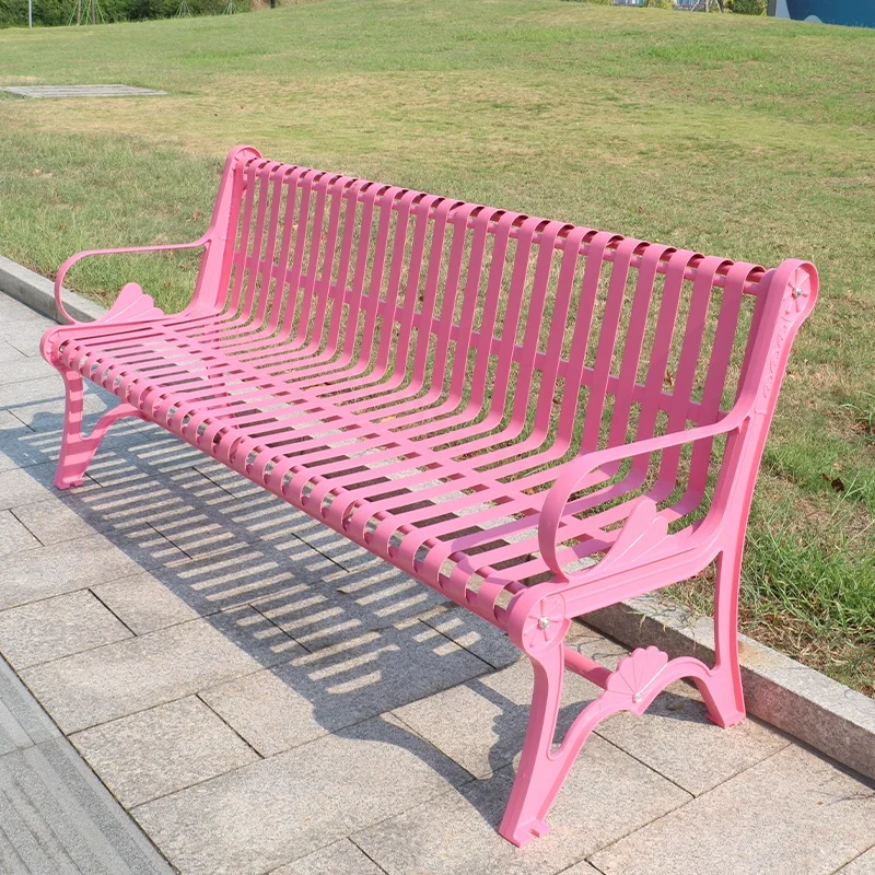 Factory Made Outdoor Wrought Iron Bench Corrosion Rust Prevention Rest Benches In Amusement Parks Pink Steel Leisure Bench