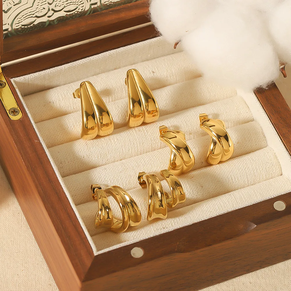 Hypoallergenic Geometric C-Shaped Cross Earrings 18k Gold Plated Stainless Steel Earring For Girls