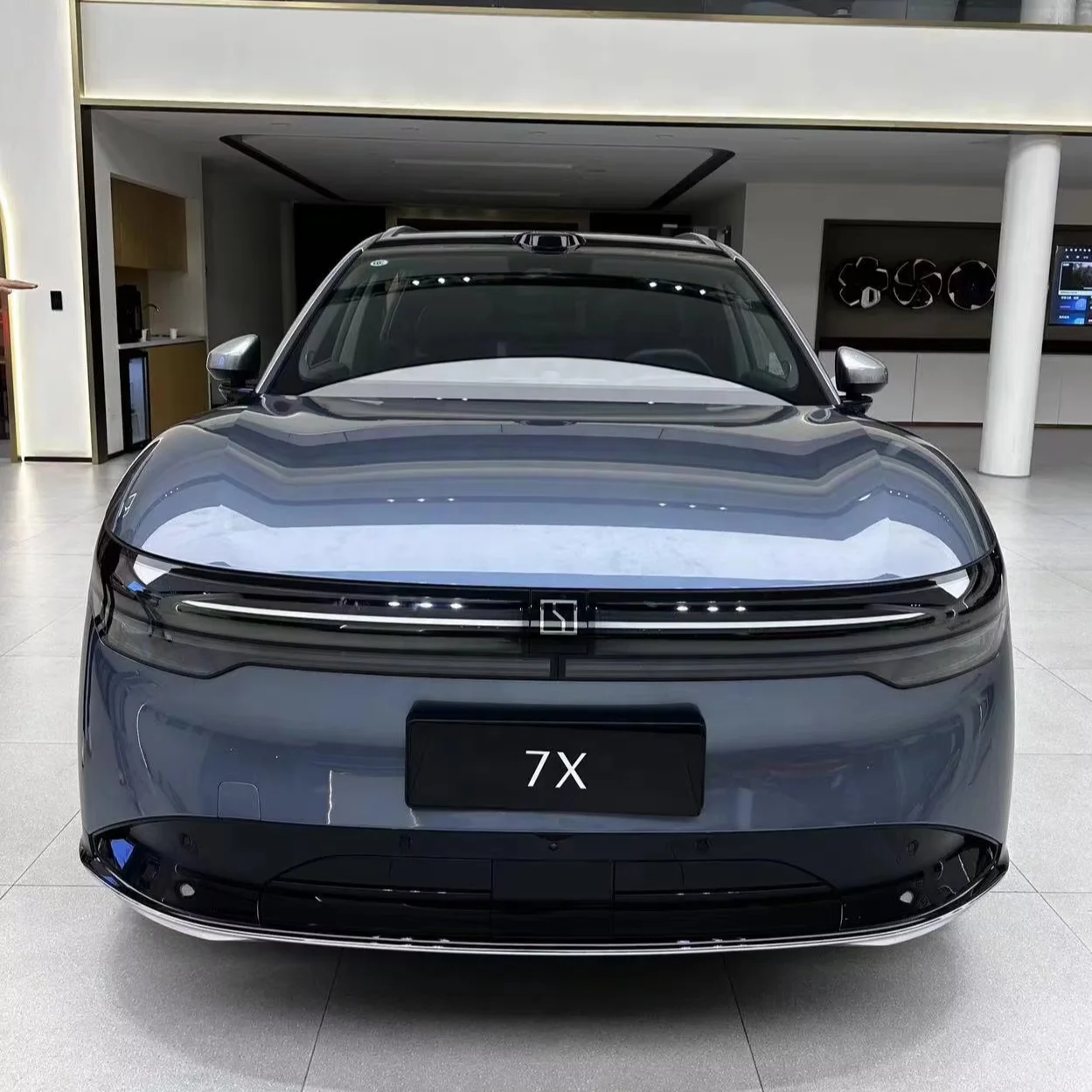 Скидка ZEEKR 7X 2024 2WD 4WD чистый Электрический GEELY дальний внедорожник 210 км/ч высокая скорость новая модель