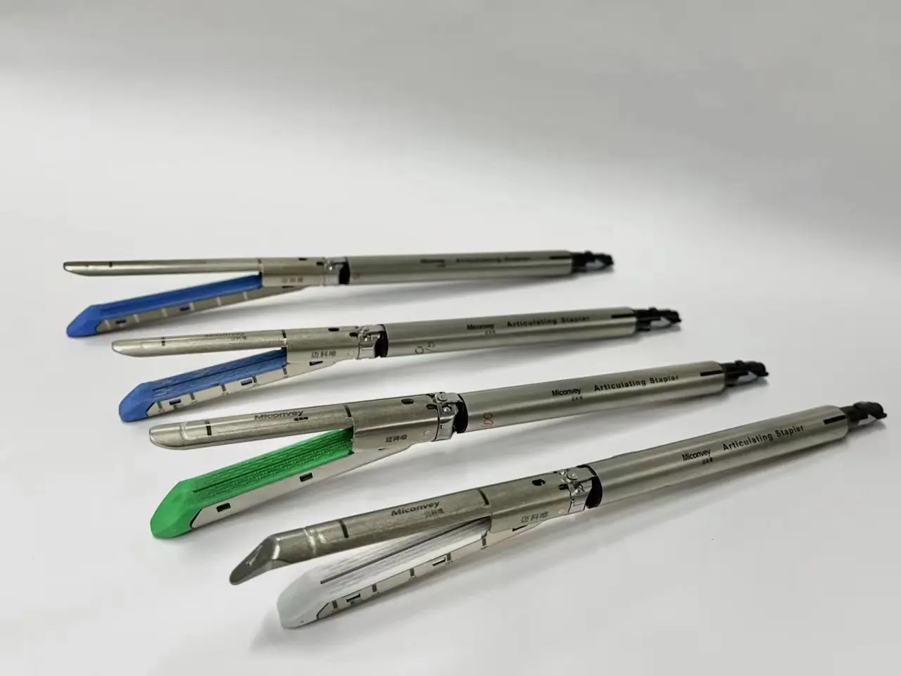 Hot Sale Endo Stapler Surgical Use Disposable endoscopic linear cutter stapler And Reloads