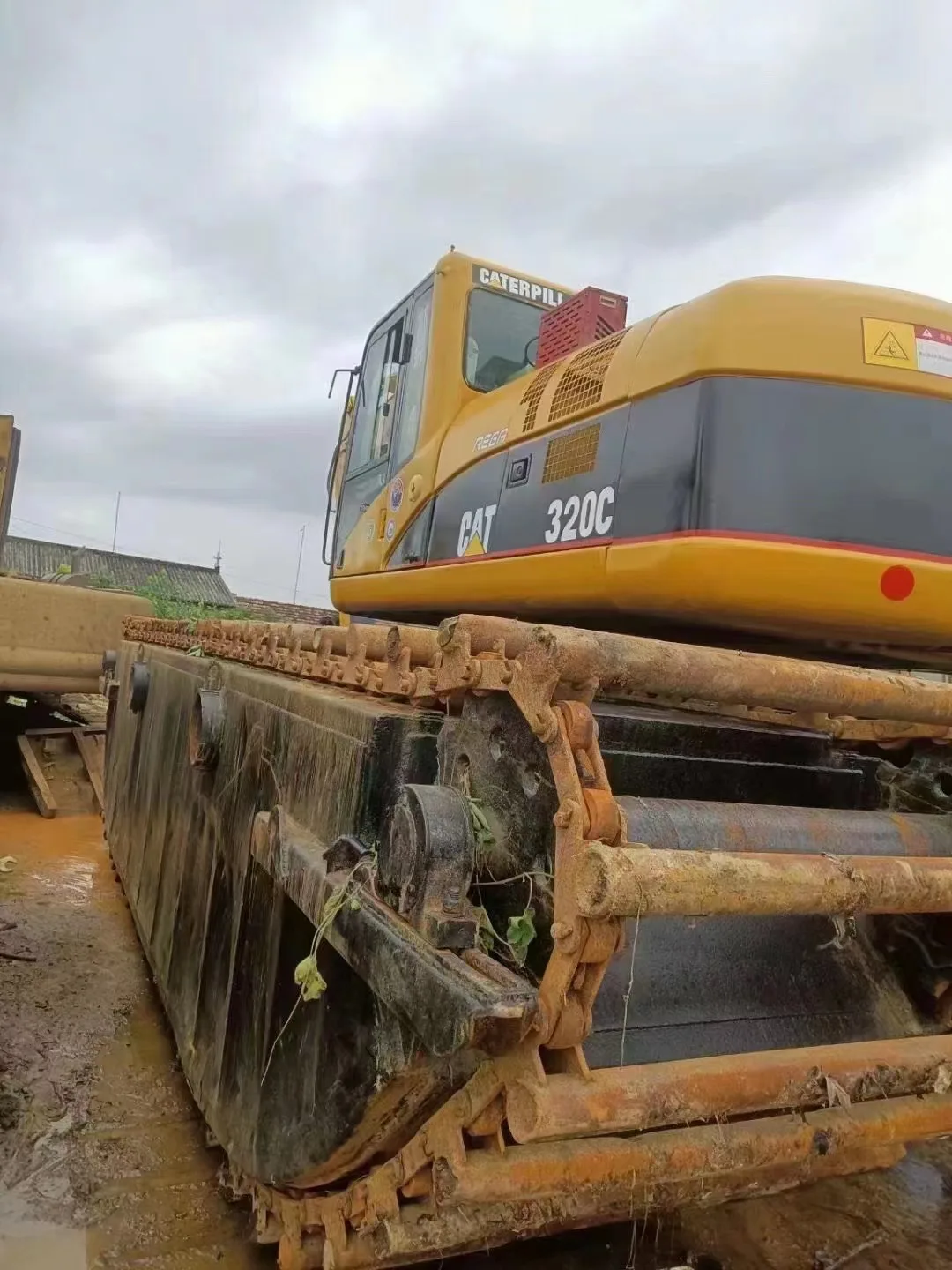 Used CAT 320C amphibious excavator Boat ship CAT 20ton excavator