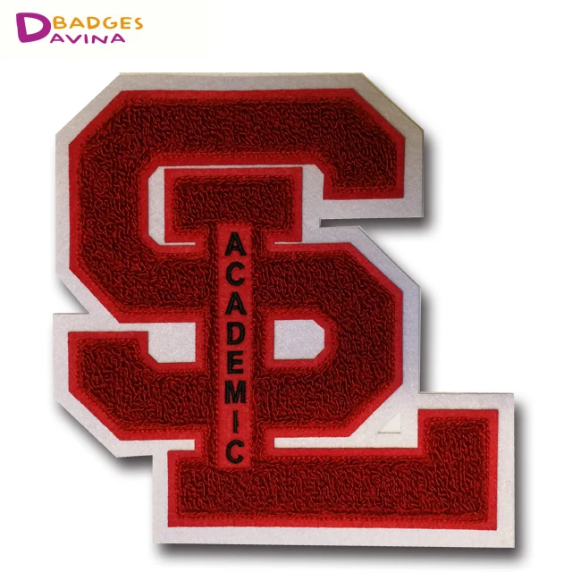 Good quality factory directly custom kitty chenille patches iron on patch china embroidery for sale